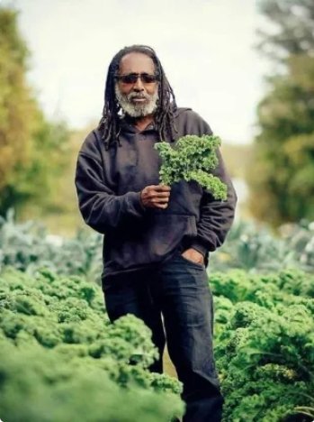 Sister Gi'Anna Cheairs and Sister Shakara Tyler Saba